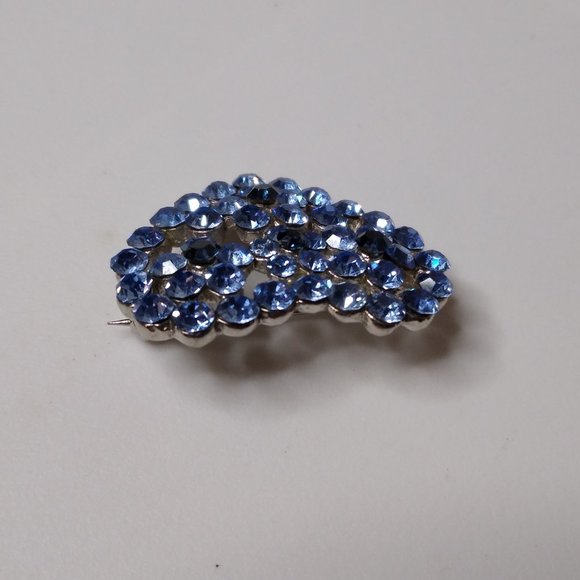 Blue Glass And Metal Heart With Flowers Brooch - Picture 4 of 14